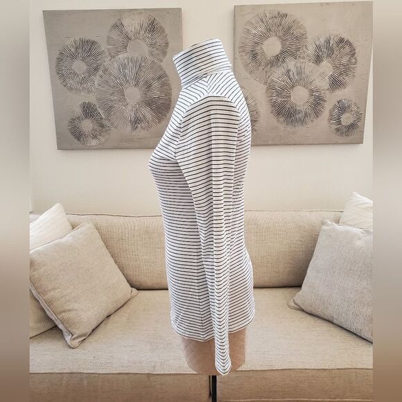 HALOGEN | Long Sleeve Striped Ribbed Turtleneck - [Small in Black/White] - Picture 6 of 11
